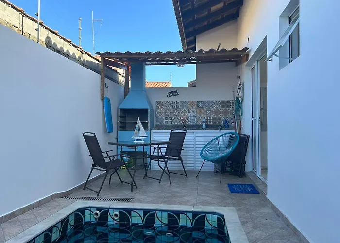 Casa Com Piscina E Churrasqueira - Lindissima!