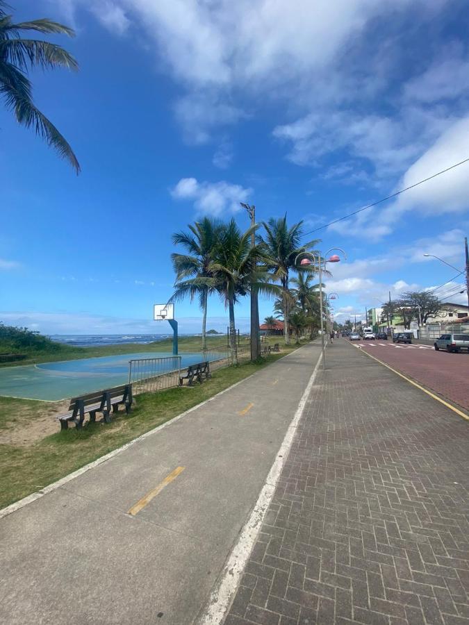 Casa Com Piscina E Churrasqueira - Lindissima! *