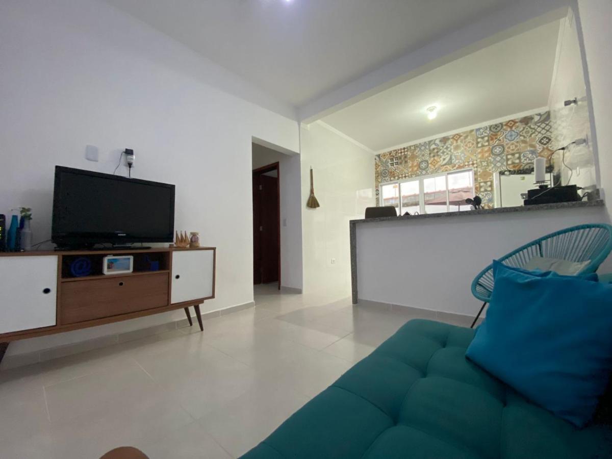 Casa Com Piscina E Churrasqueira - Lindissima!